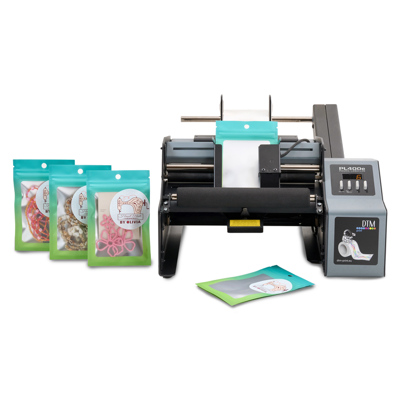 DTM PL400e pouch labeller with a sewing supplies pouch, front view